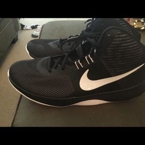 Excellent 898455 nike air precision 11.5 men’s